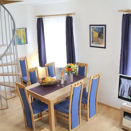 Grosses Ferienhaus In Mit Grill Prázdninový dům *