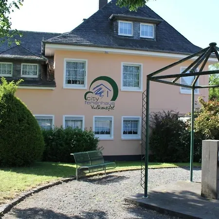 Grosses Ferienhaus In Mit Grill Daun